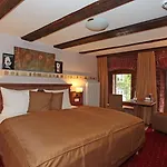 Romantik Scheelehof 4* Stralsund