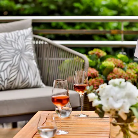 Romantik Scheelehof Отель Штральзунд