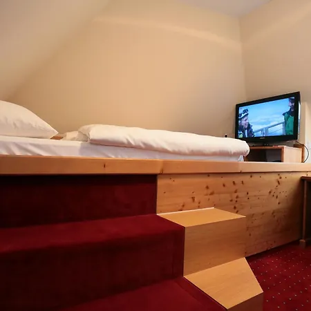 Scheelehof Hotell 4*