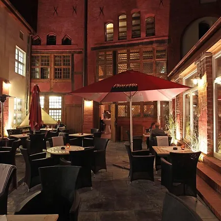 Отель Romantik Scheelehof Штральзунд