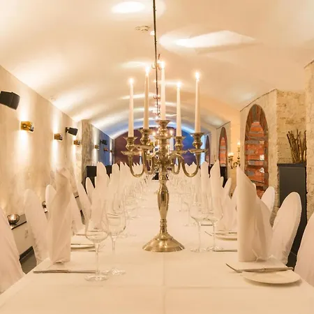 Romantik Scheelehof 4* Штральзунд