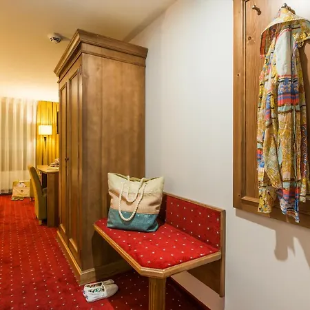 Romantik Scheelehof Штральзунд